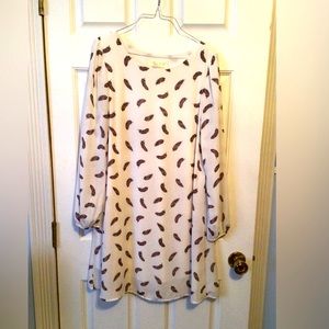 NWOT! Love Kuza Dress Size Medium 🤍